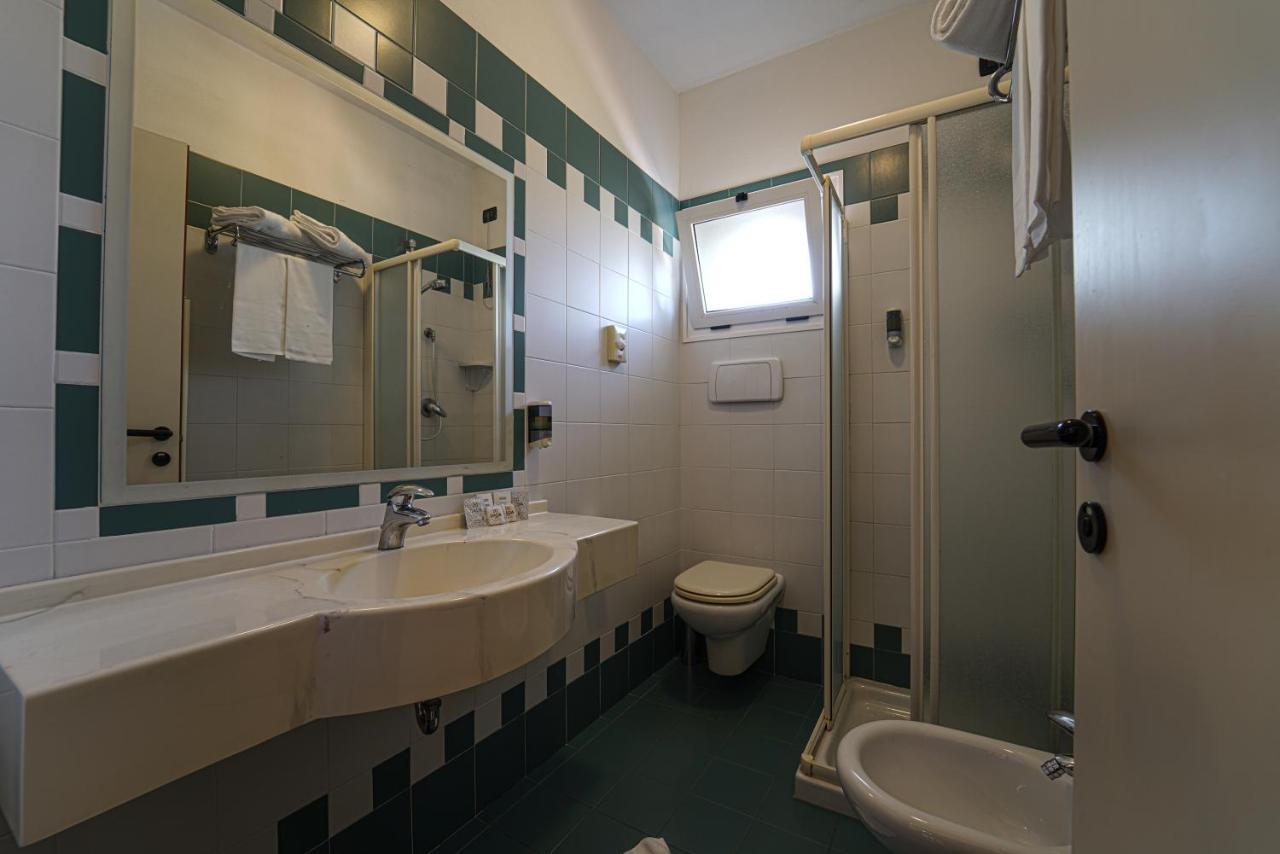 Dasamo Hotel - Dada Hotels Rimini Esterno foto
