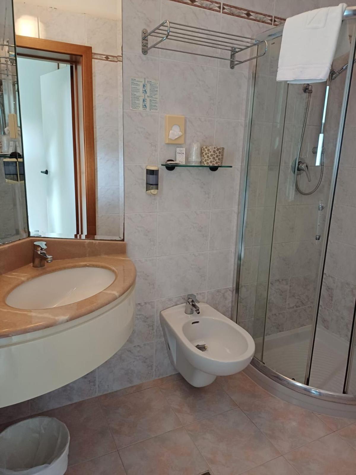 Dasamo Hotel - Dada Hotels Rimini Esterno foto